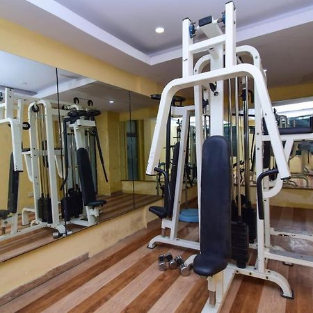 Manali Holiday Lnn - Gym, Spa, Dj Night, Pool Bagian luar foto