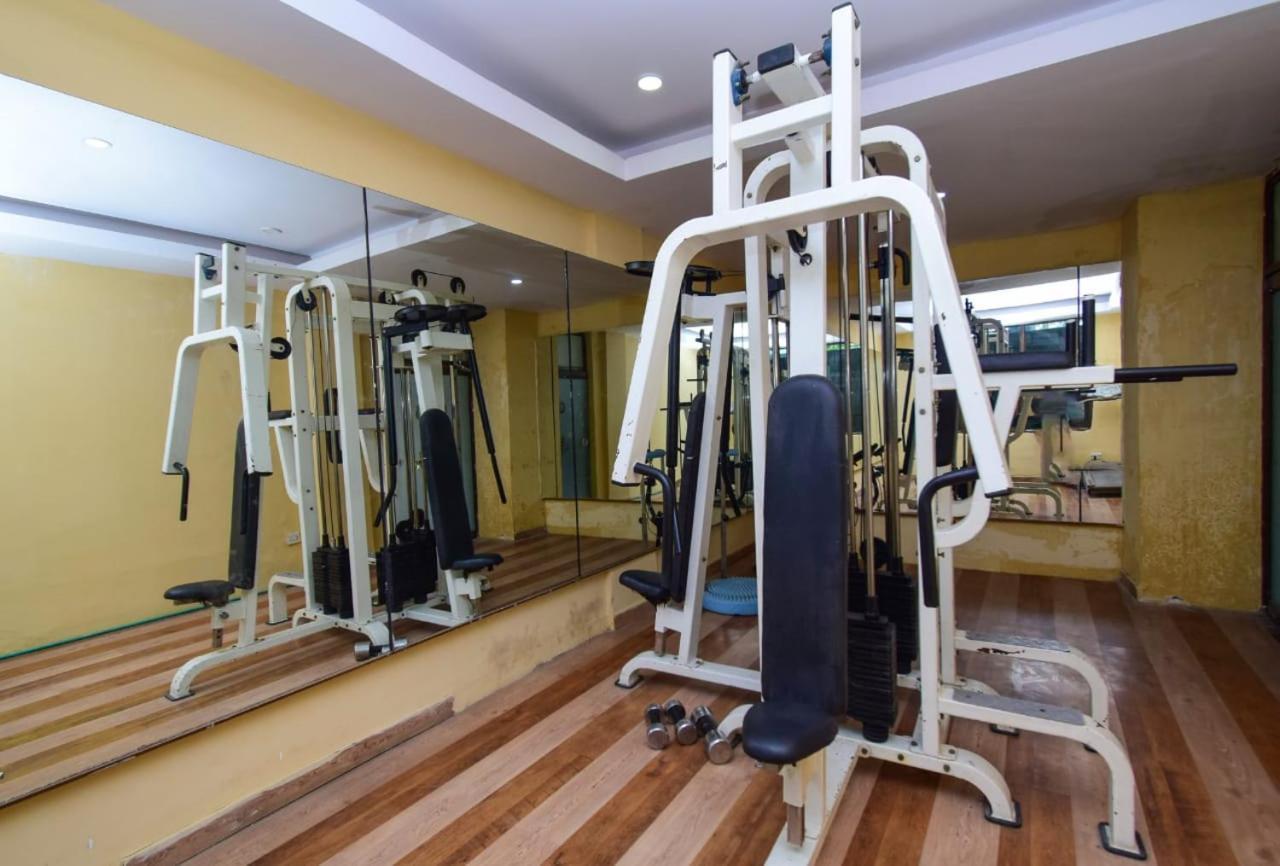 Manali Holiday Lnn - Gym, Spa, Dj Night, Pool Bagian luar foto